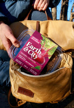 Load image into Gallery viewer, Beet Dill Crackers