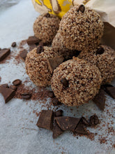 Load image into Gallery viewer, Mocha Macaroons
